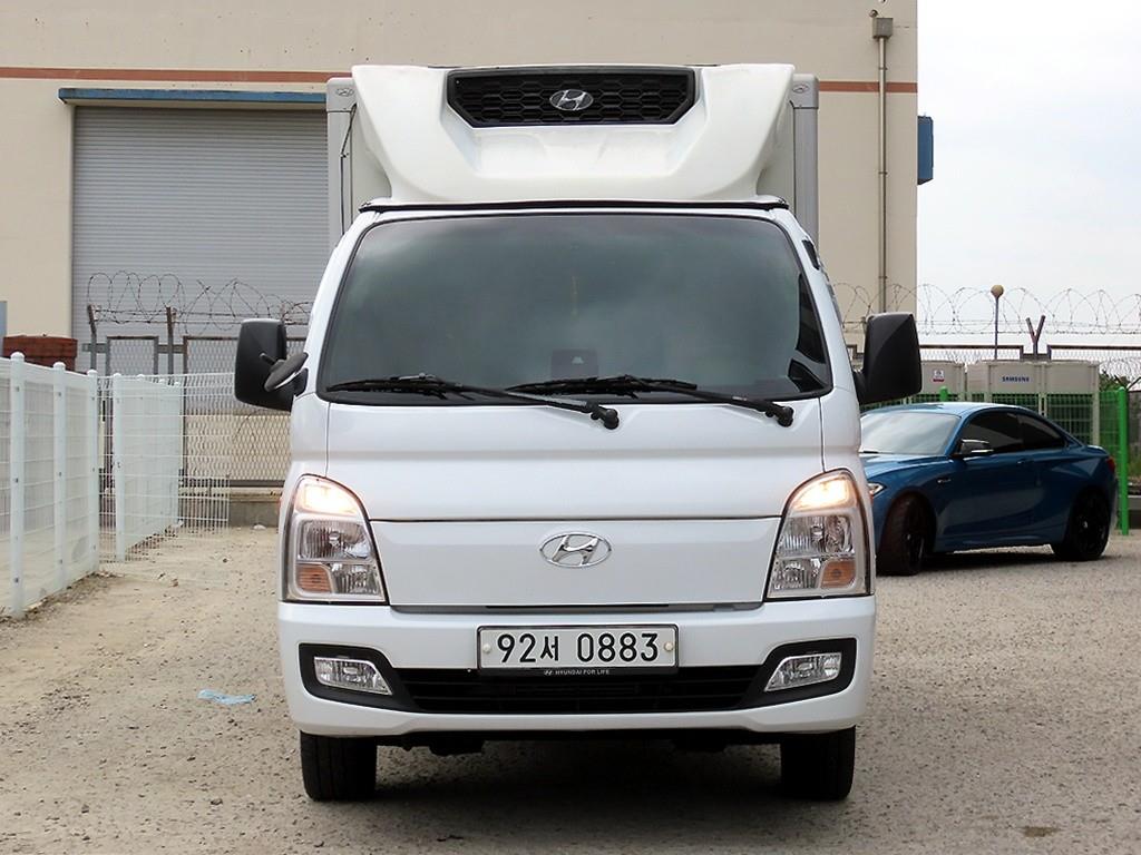현대 Porter II Refrigerated Super Cab Twin Comp