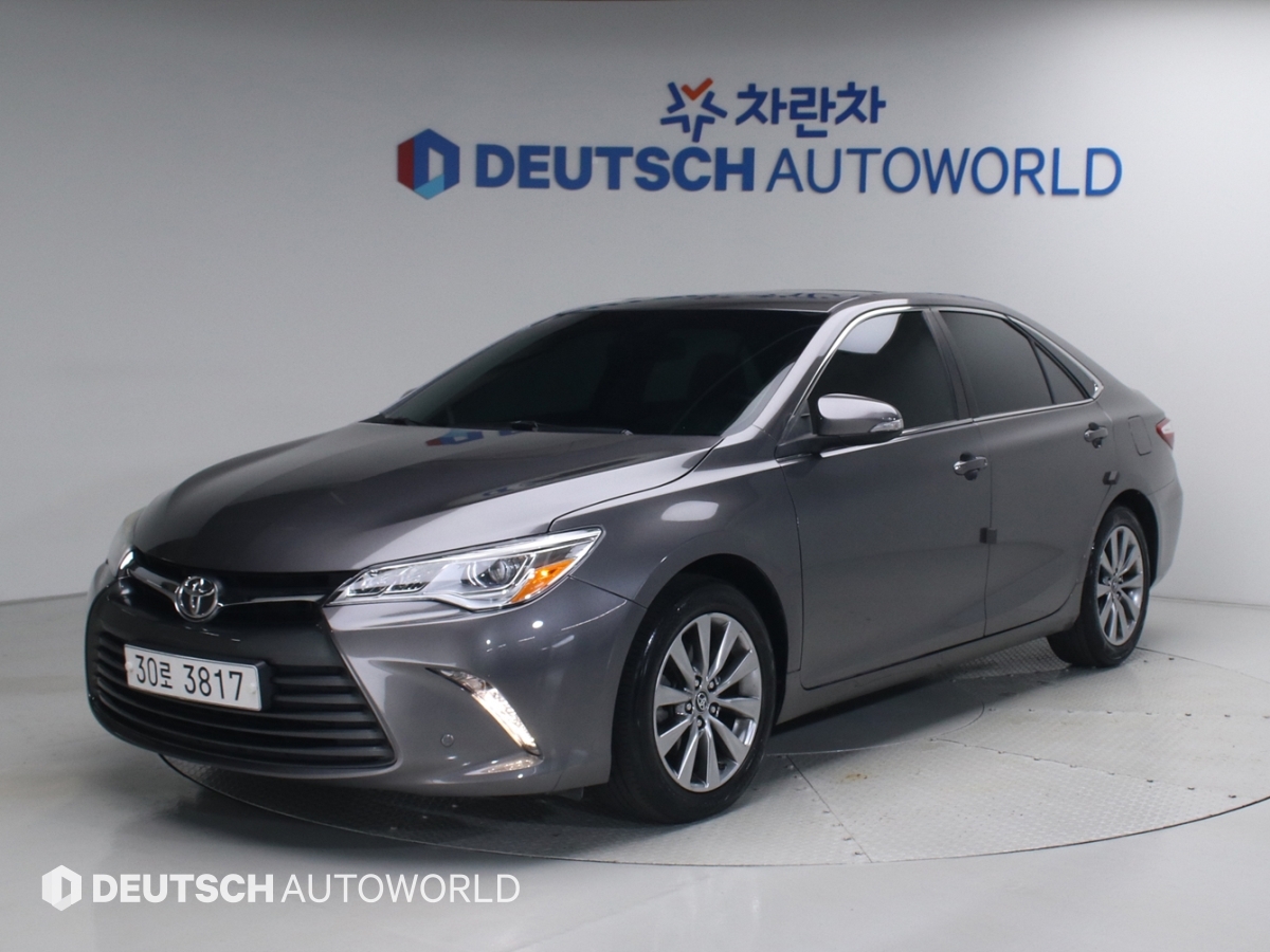 Toyota Camry 2.5 XLE