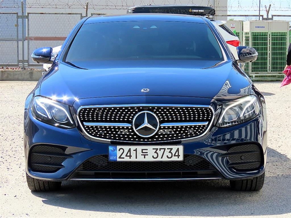 Mercedes-Benz E-Class E300 4Maetik AMG Line