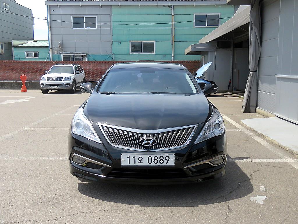 Hyundai Grandeur HG 240 Modern