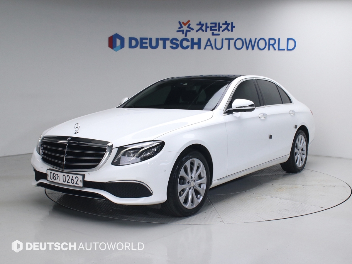 Mercedes-Benz E-Class E300 Exclusive