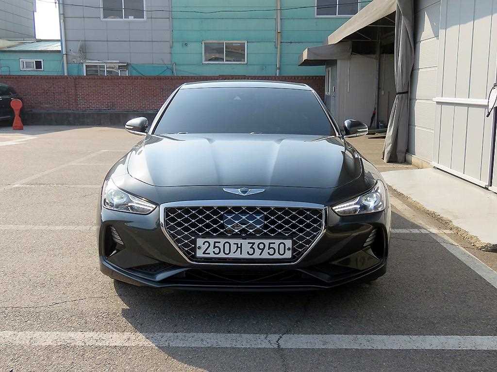 Genesis G70 2.0T Elite