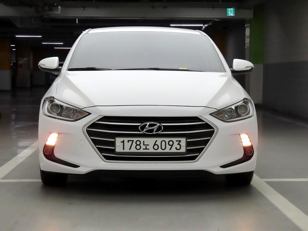 현대 아반떼 1.6 GDi Smart