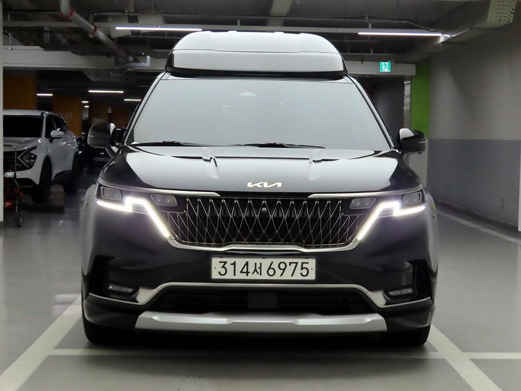 Kia Carnival Hairimujin 7 seats Signature