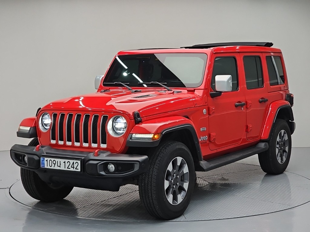Jeep Wrangler 2.0 Overland 4DR Power