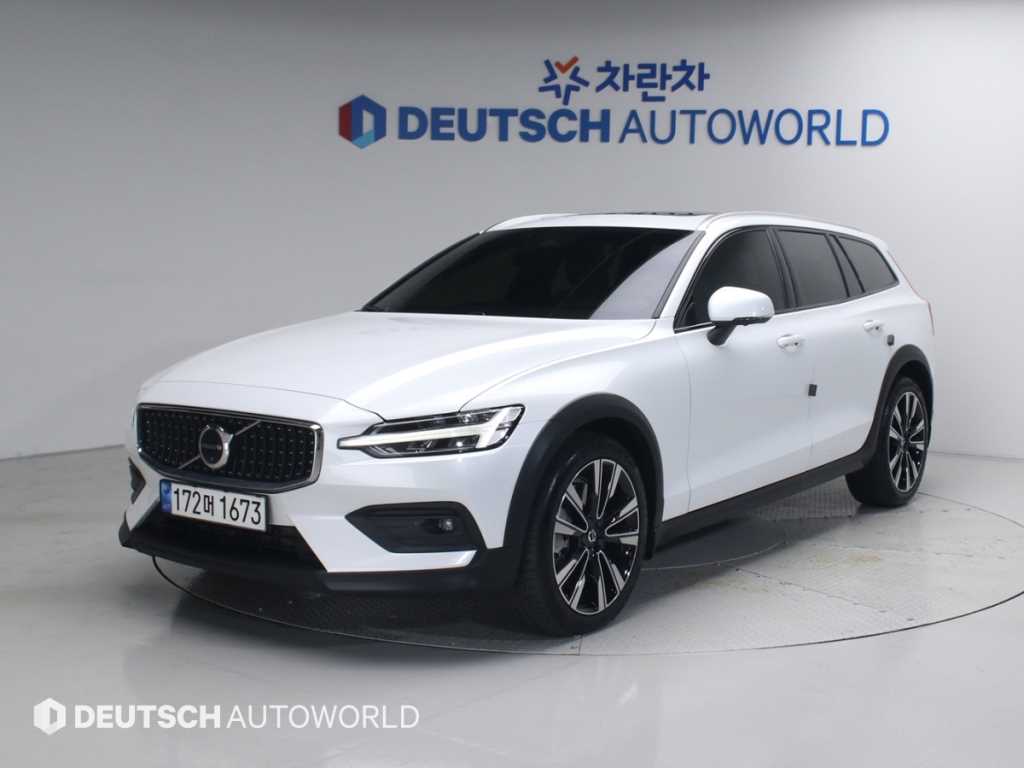 Volvo V60 Keuroseukeonteuri 2.0 B5 AWD Ultimate