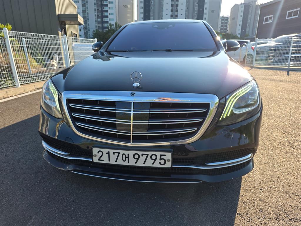 Mercedes-Benz S-Class S400L d 4Maetik