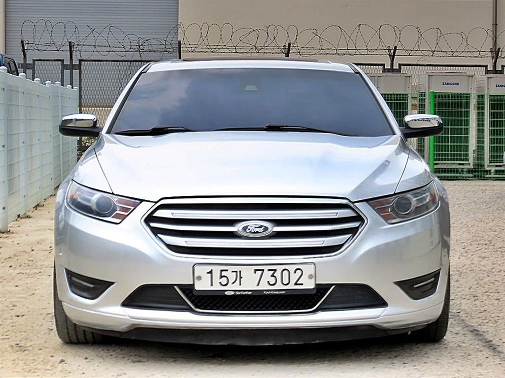 Ford Taurus 2.0 EcoBoost Limited