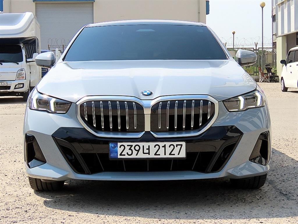 BMW 5시리즈 530i xDrive M Sport