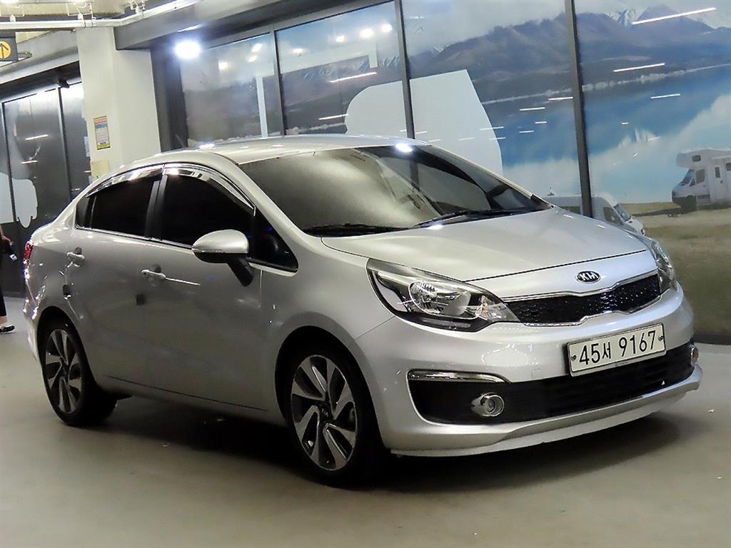 기아 Pride 4 door 1.6 GDI Prestige
