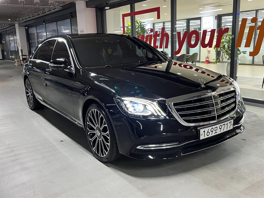 Mercedes-Benz S-Class S560L 4Maetik