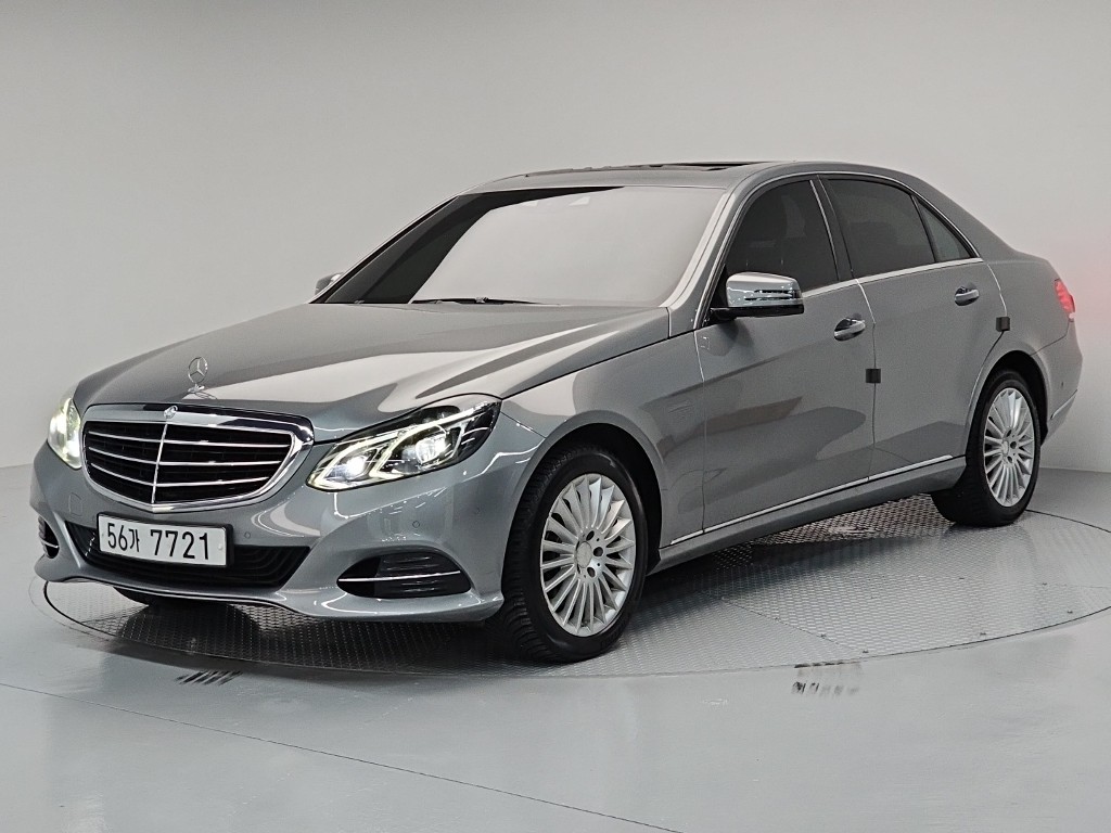 Mercedes-Benz E-Class E300 Elegance