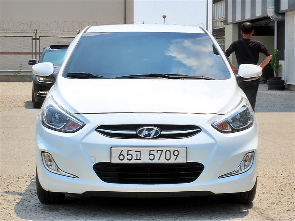 현대 엑센트 1.4 VVT Modern