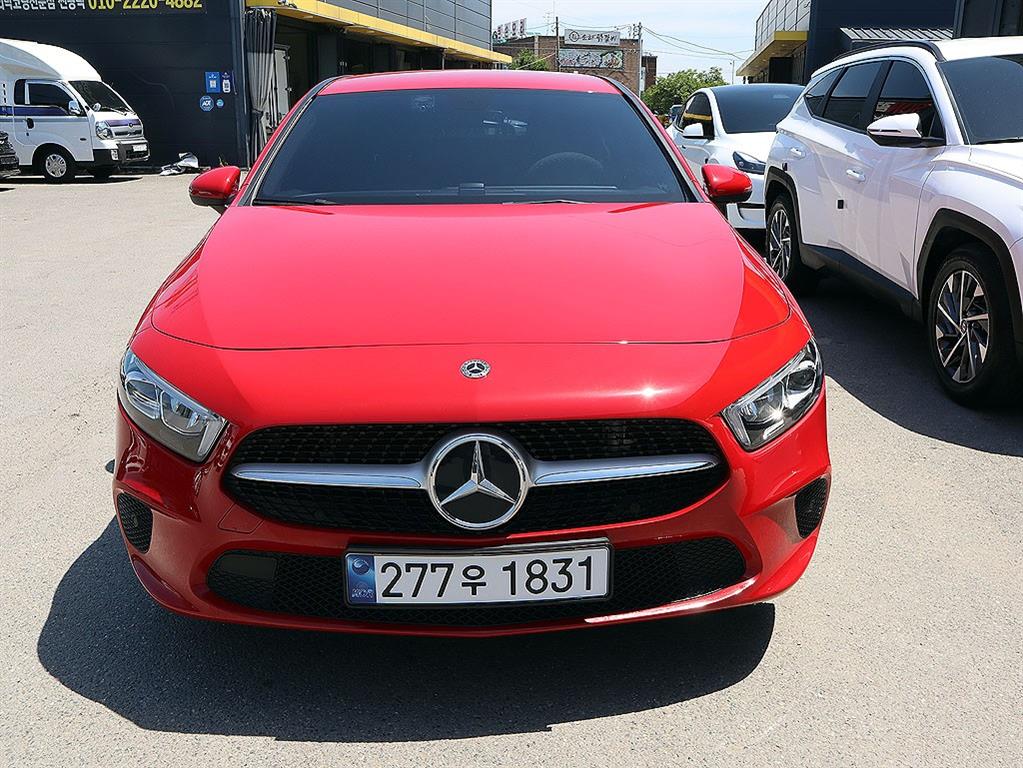 Mercedes-Benz A-Class A220 Haechibaek