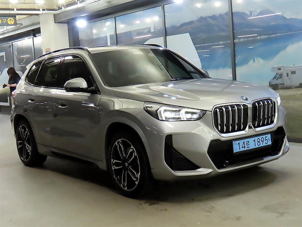 BMW iX xDrive30 M Sport
