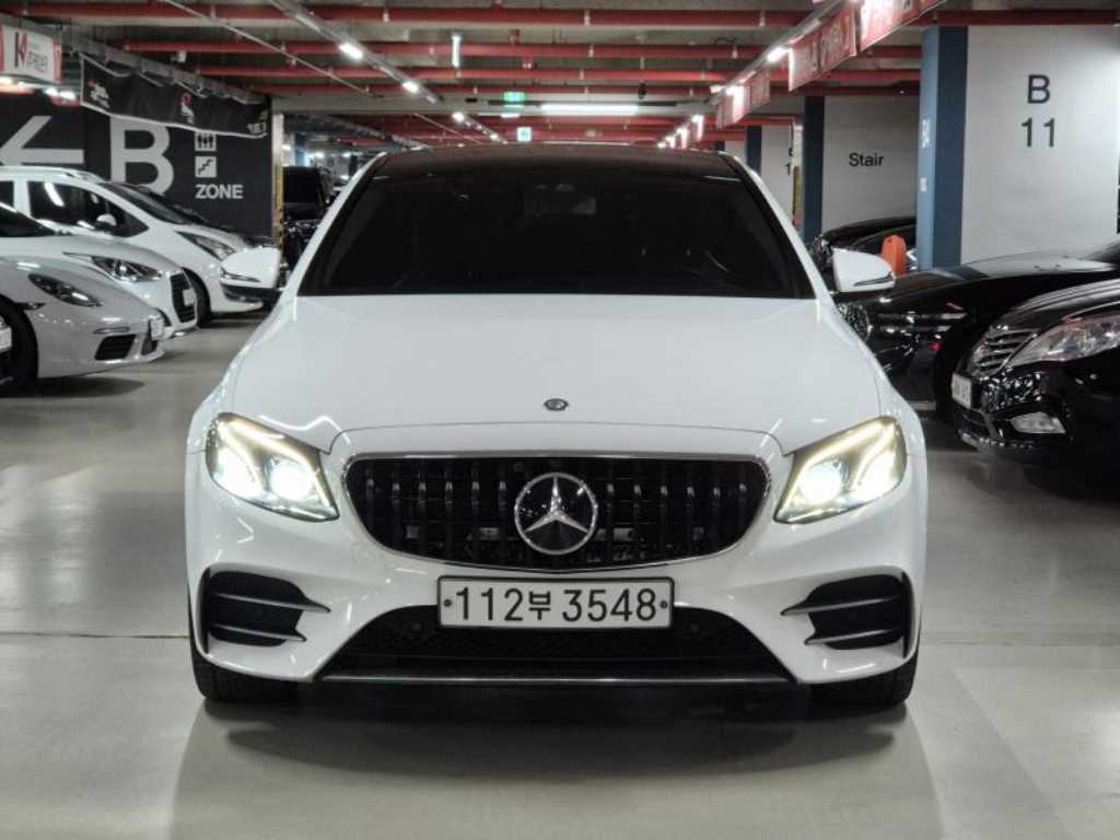 Mercedes-Benz E-Class E220d 4Maetik Exclusive