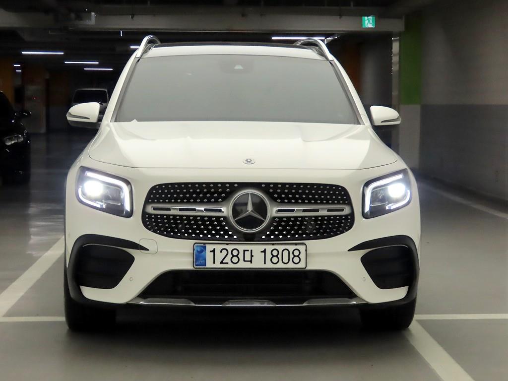 Mercedes-Benz GLB 250 4Maetik