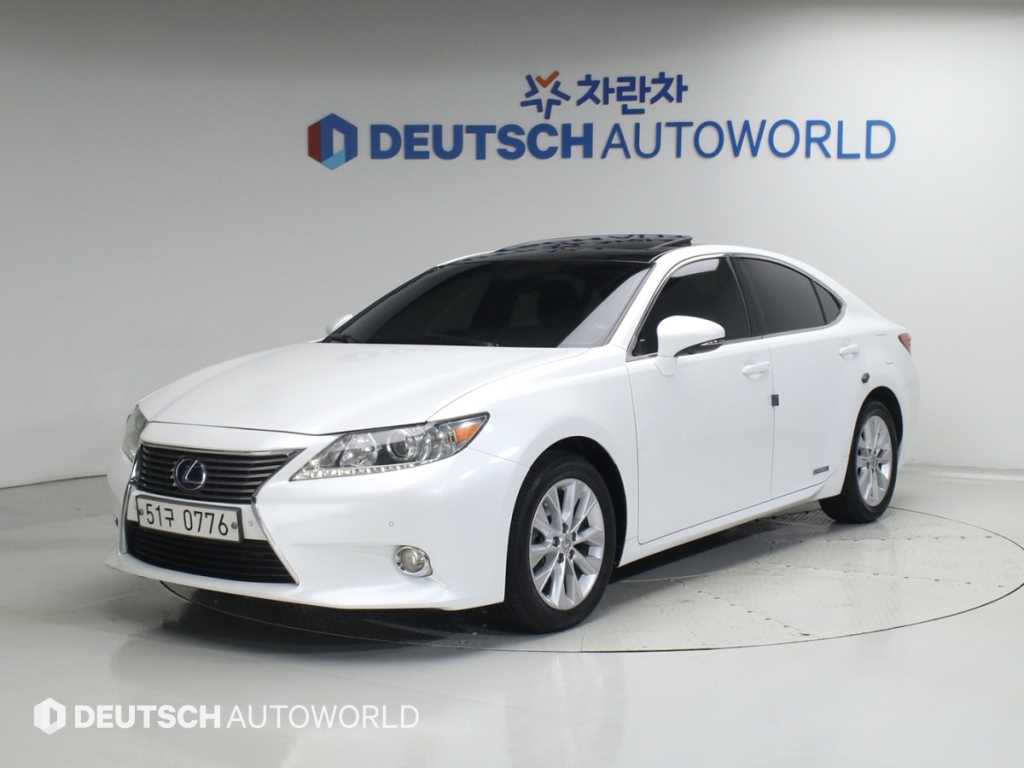 Lexus ES 300h Igeujekyutibeu
