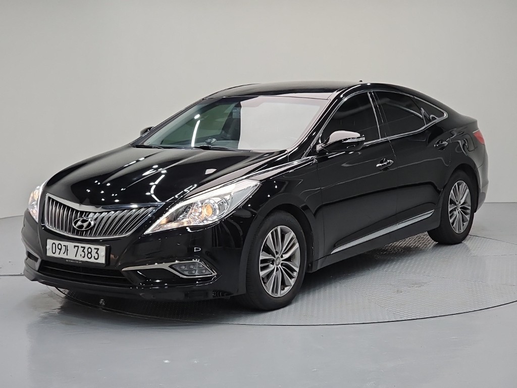 Hyundai Grandeur HG 240 Modern