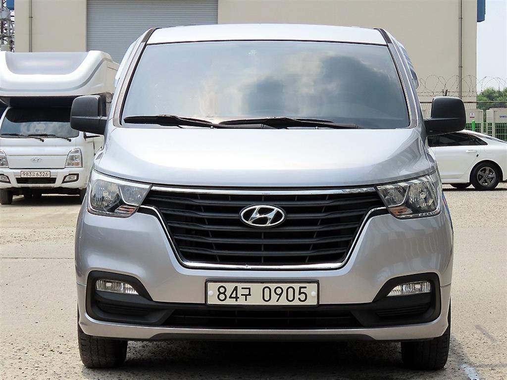 현대 Grand Starex 5 seats Van Modern