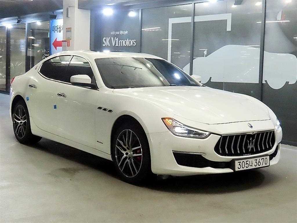 Maserati Ghibli 3.0 Geuranrusso