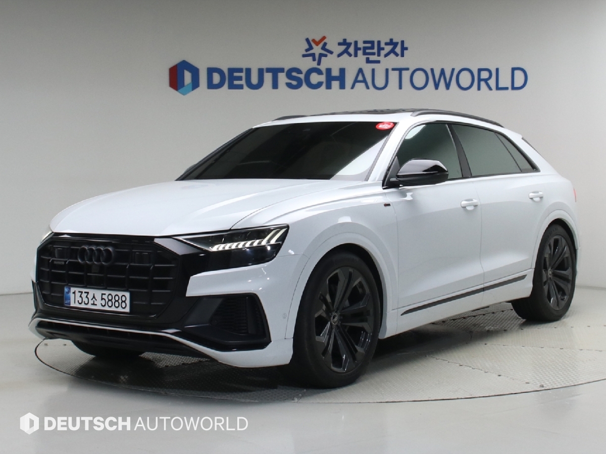 Audi Q8 55 TFSI Quattro Premium