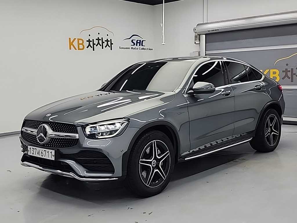 Mercedes-Benz GLC 300 4Maetik Coupe Premium