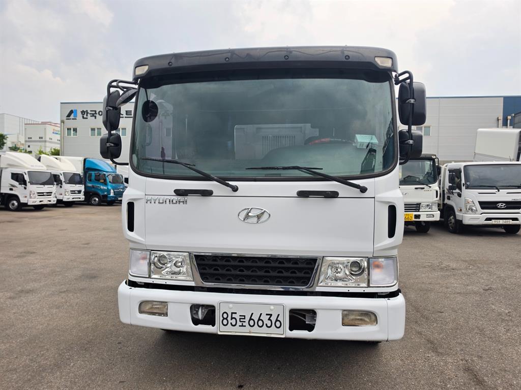 Hyundai Mega Truck Dump 5t