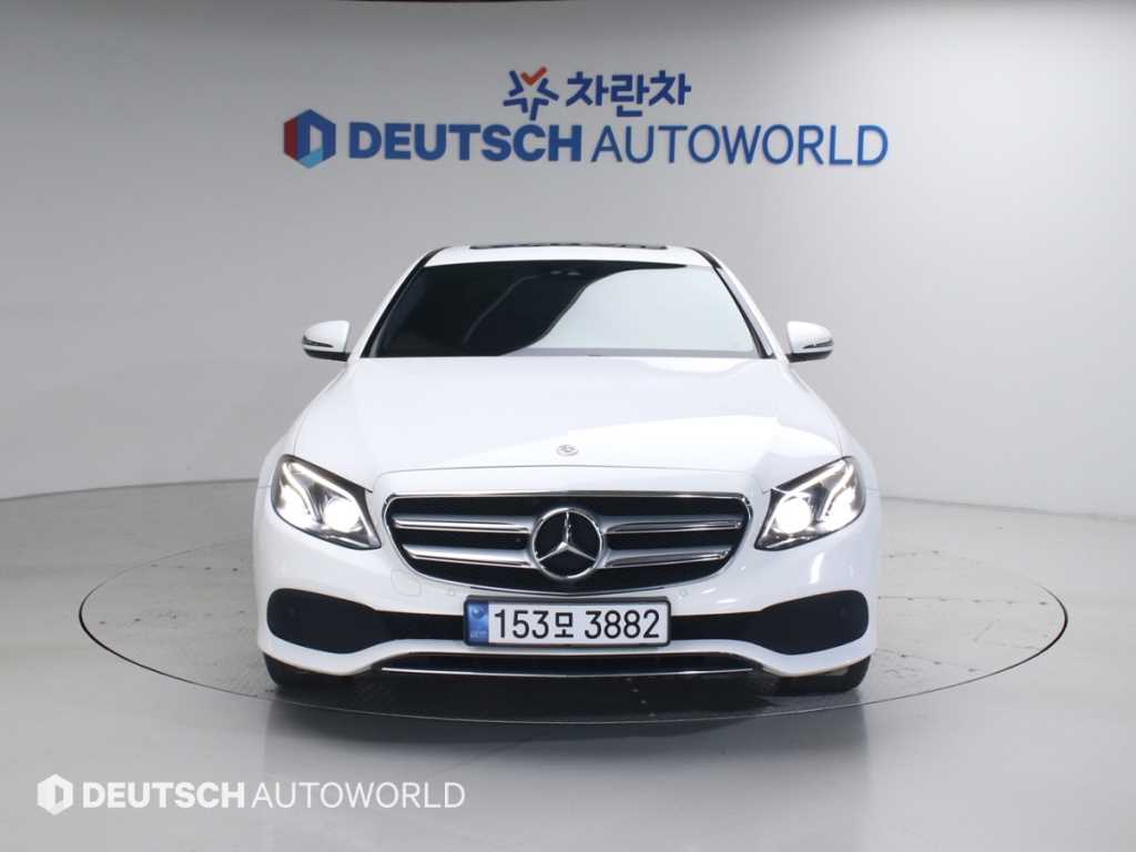 Mercedes-Benz E-Class E220d Avantgarde