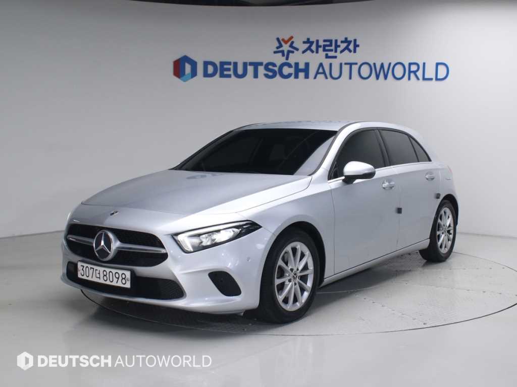 Mercedes-Benz A-Class A220 Haechibaek