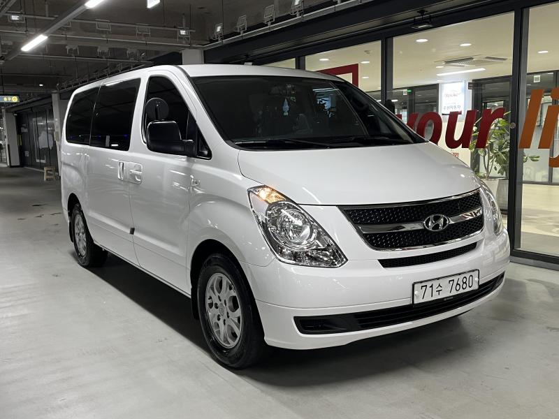 현대 Grand Starex 12 seats CVX Deluxe