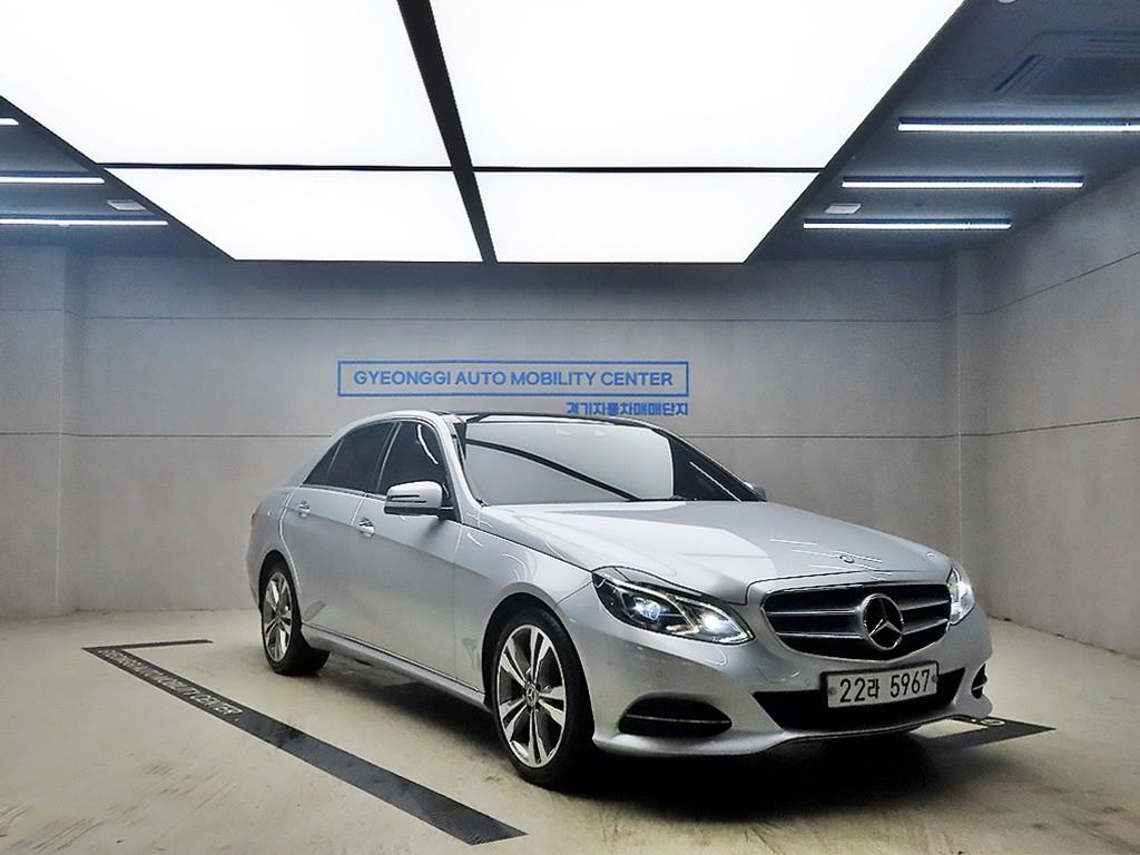 Mercedes-Benz E-Class E300 4Maetik Avantgarde