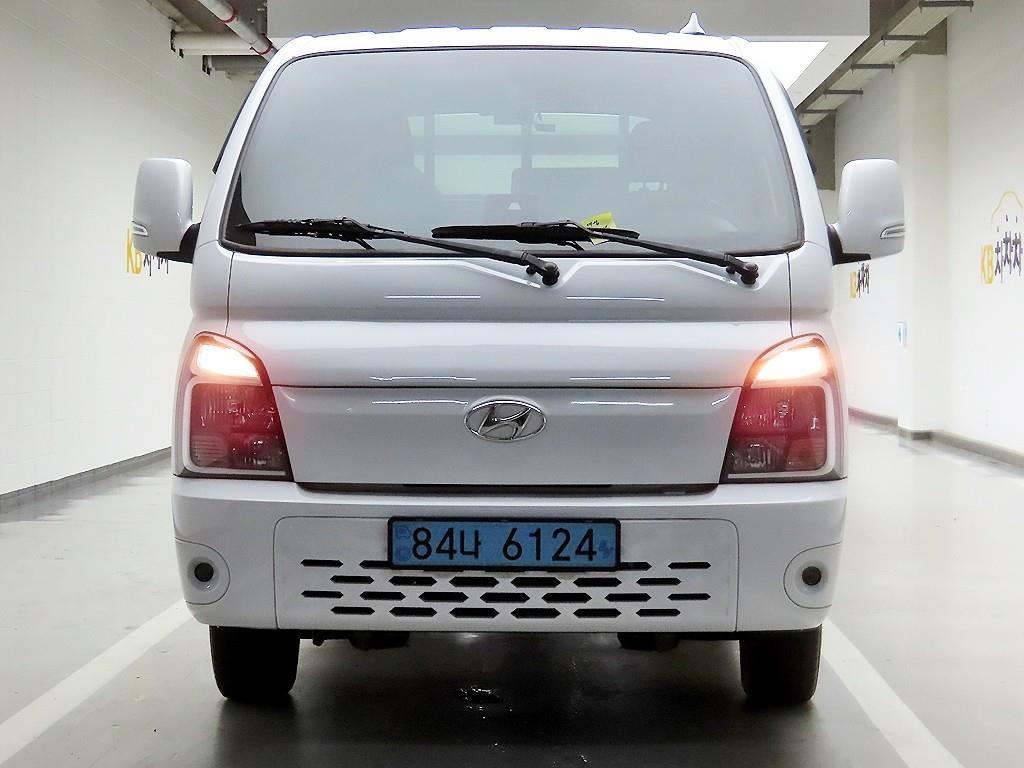 Hyundai Porter II EV Cargo Premium Special