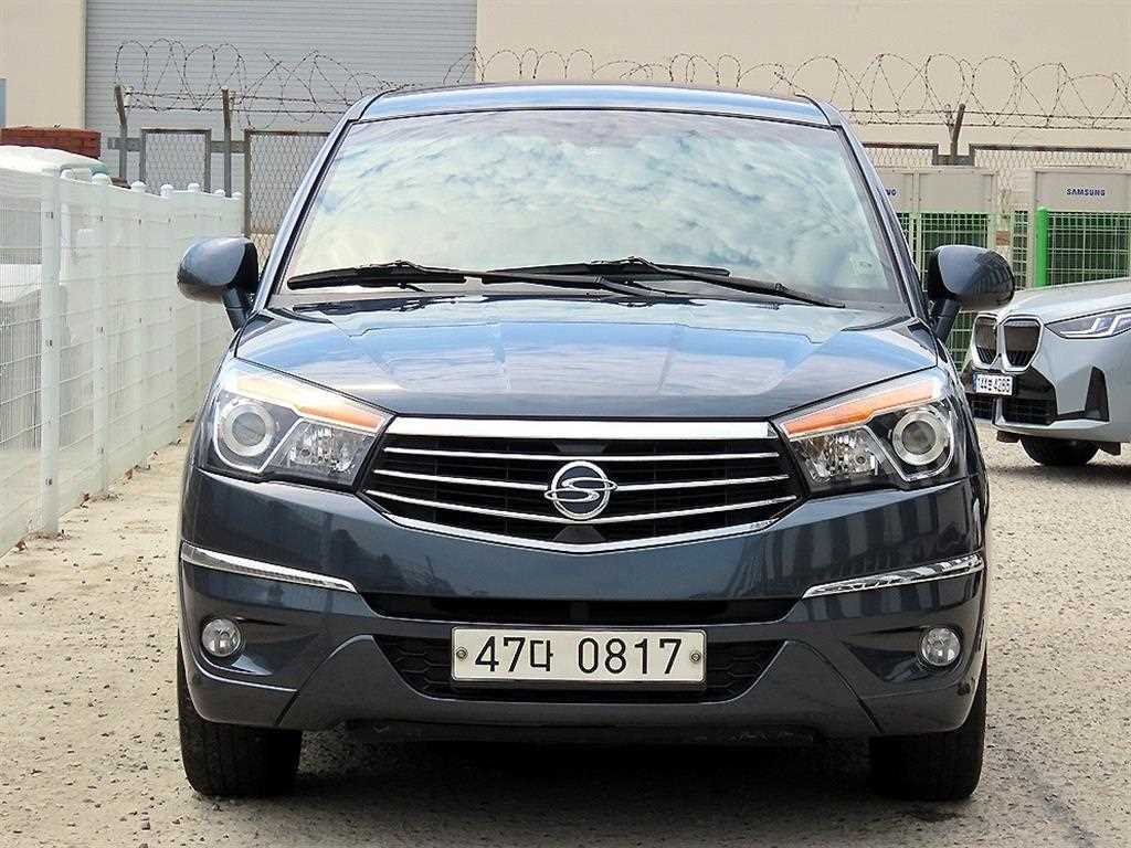 KG모빌리티(쌍용) Korando Turismo 2.2 4WD 9 seats TX