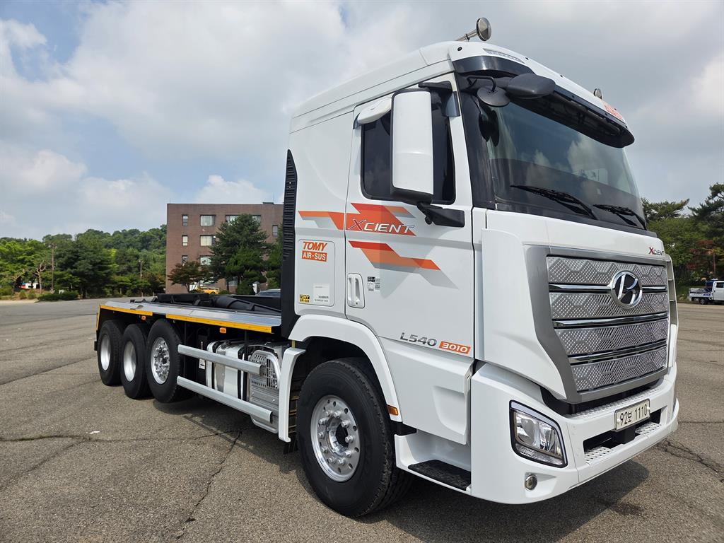 Hyundai Trago Eksieonteu Pro Amrol