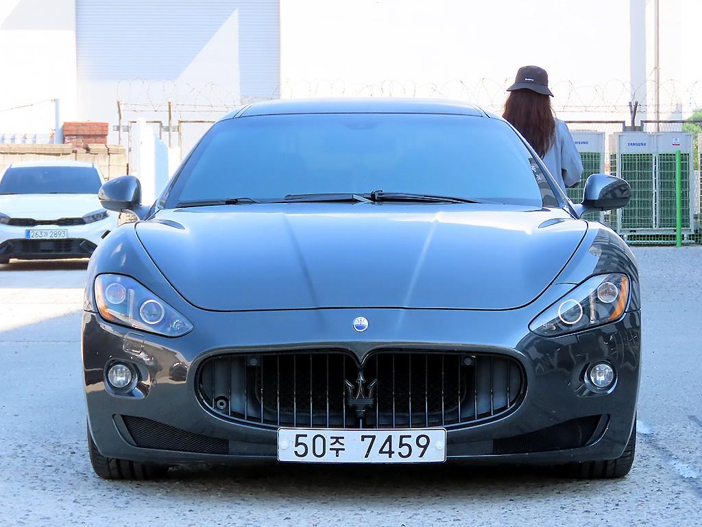 Maserati Geuranturiseumo Granturismo S 4.7