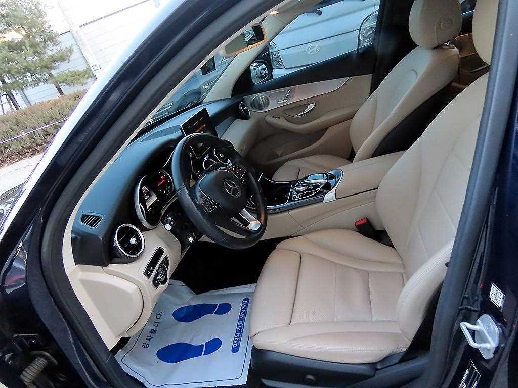 Mercedes-Benz C-Class C220 d Avantgarde