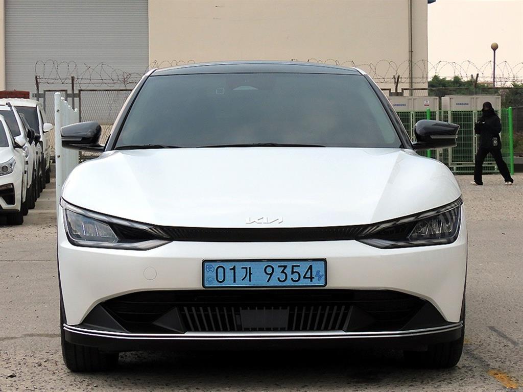 기아 EV6 Rong Reinji 2WD Air