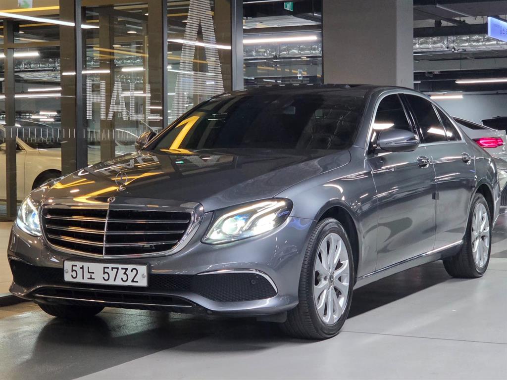 Mercedes-Benz E-Class E220d Exclusive