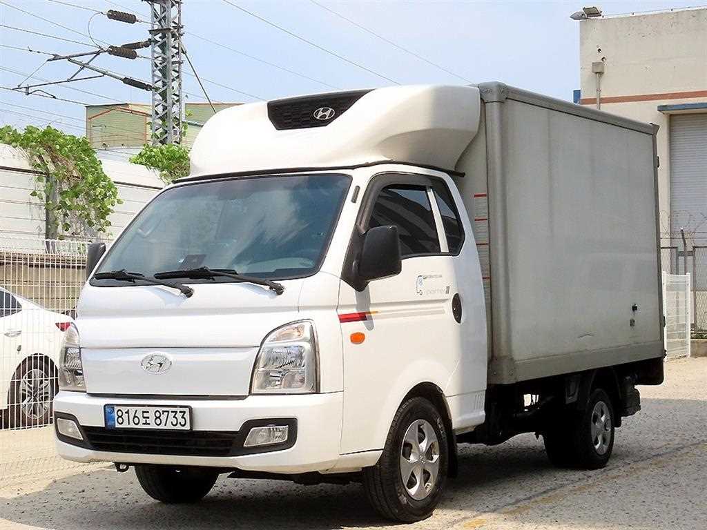 현대 Porter II Refrigerated Super Cab Twin Comp