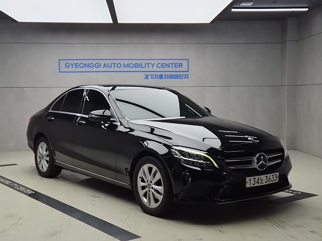 Mercedes-Benz C-Class C200 Avantgarde
