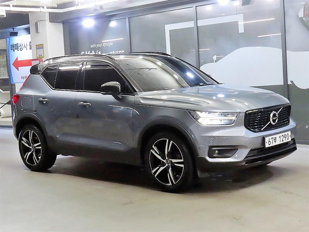Volvo XC40 2.0 T4 AWD R Dijain