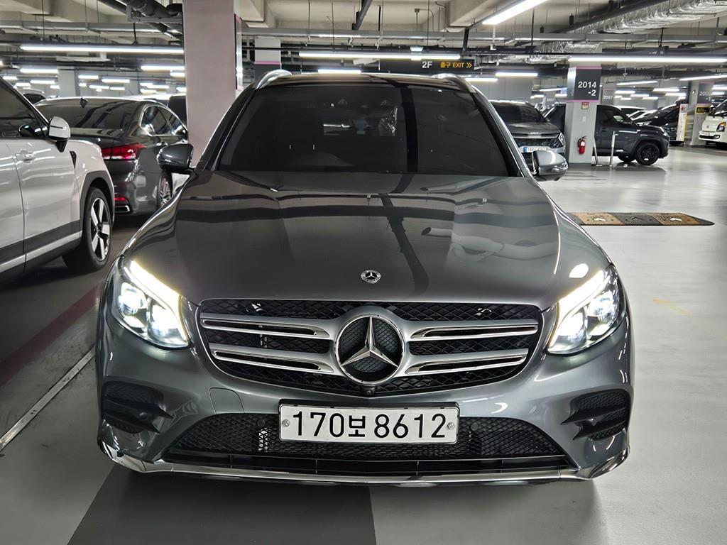 Mercedes-Benz GLC 300 4Maetik AMG Line