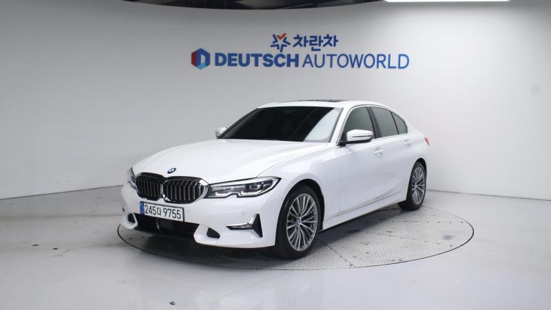 BMW 3 Series 320i Luxury Line