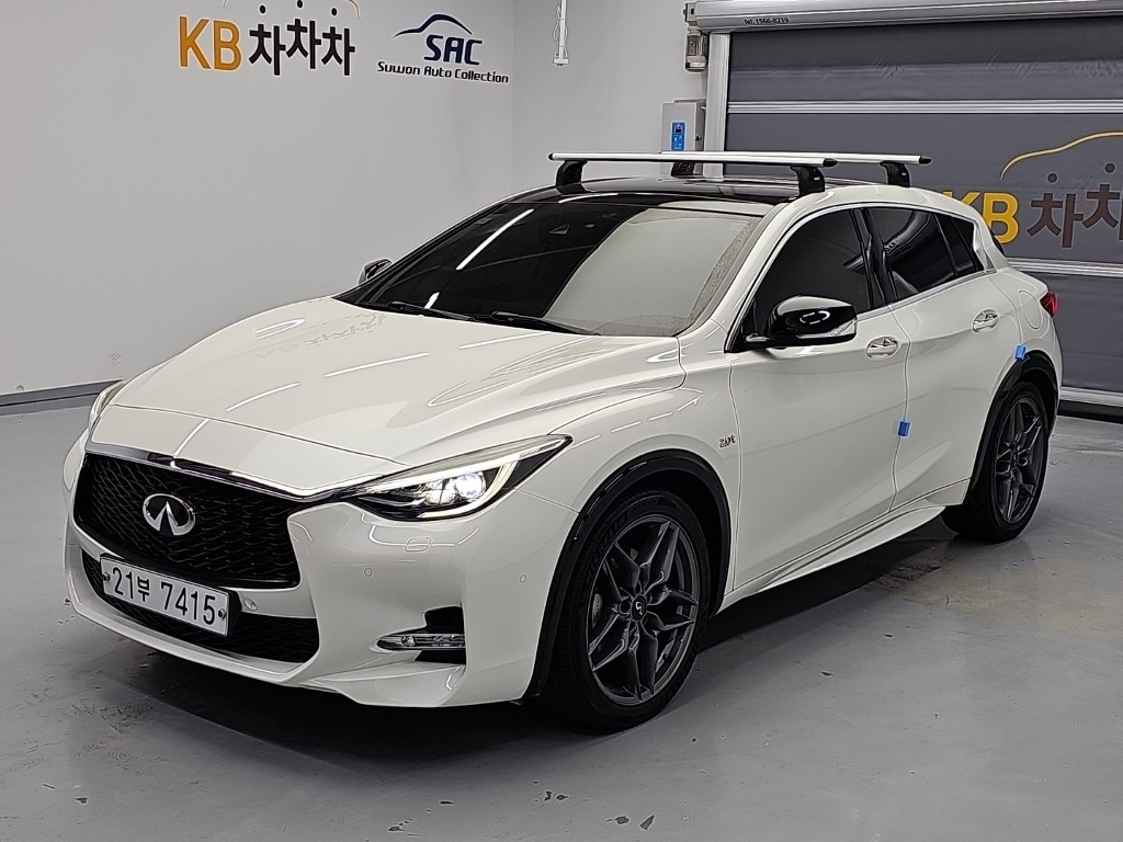 Infiniti Q3 2.0T Premium