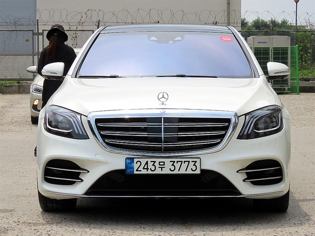 Mercedes-Benz S-Class S350 d 4Maetik