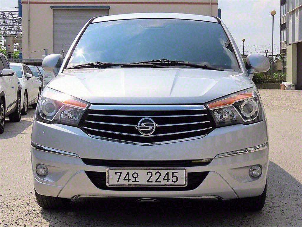 KG모빌리티(쌍용) Korando Turismo 2.2 2WD 11 seats