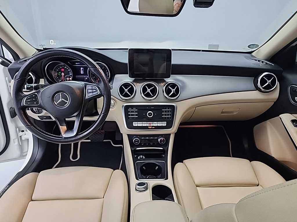 벤츠 GLA 220