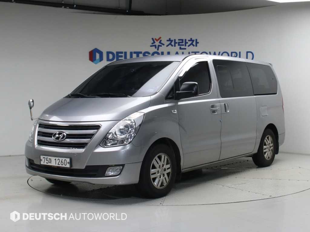 Hyundai Grand Starex 12 seats Modern