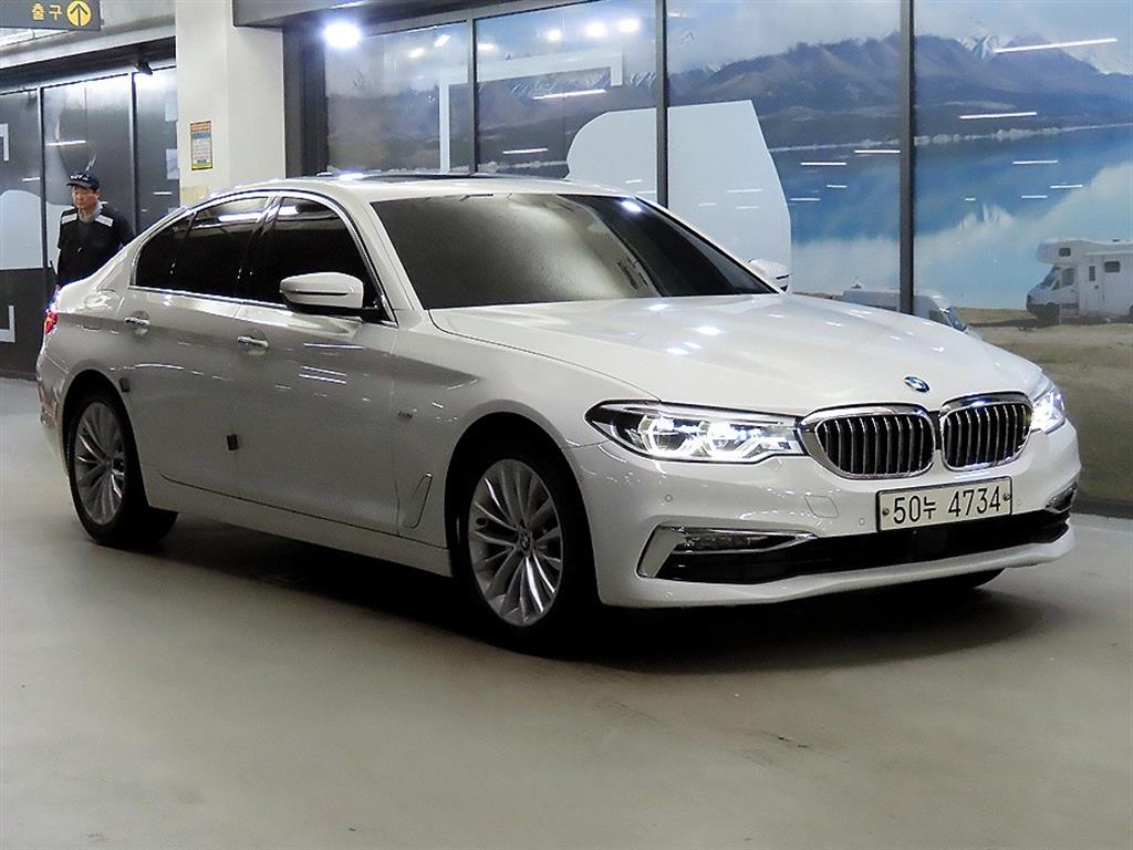 BMW 5 Series 530i xDrive Luxury Plus